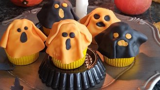 Strašidelné dýňové cup cakes: Hravé pečení pobaví děti i dospělé!