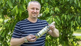 Zdeněk Krňávek: „Vlastní palírna byl splněný sen. Každá láhev je unikát!“