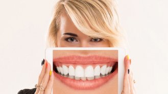 Péče o zuby je věda. Zdravý chrup podpoří kromě správné techniky čištění i bylinky