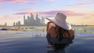 Léto v Dubaji: Tipy pro turisty i přestupující