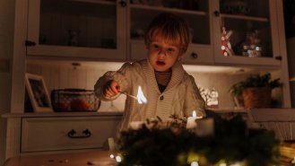 Záře druhé adventní svíce: Kouzlo bronzové neděle a druhého adventního týdne