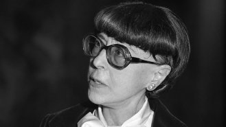 Edith Head: Žena, která oblékla Hollywood a získala osm Oscarů