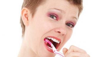 5 mýtů o čištění zubů