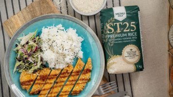 Tonkatsu řízek s rýží ST25