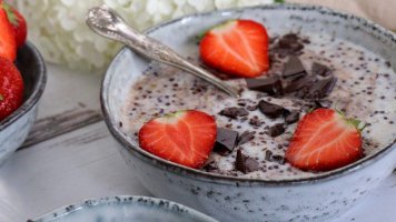 Stracciatella kaše s quinoou