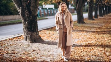 Podzimní šatník: Jak skloubit pohodlí, zdraví a styl