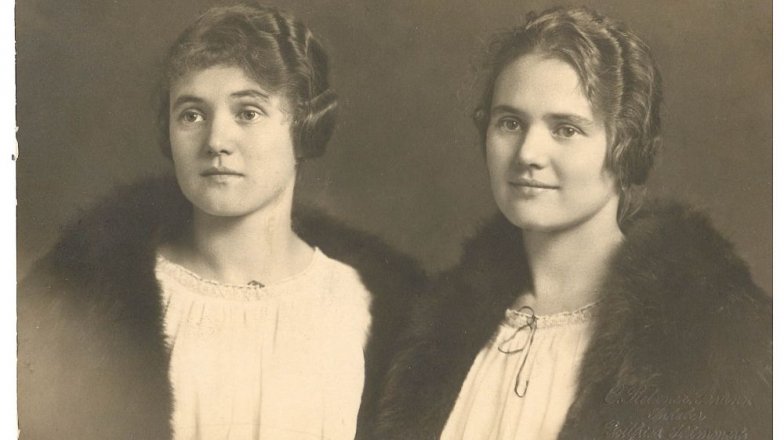 Příběh Mileny a Heleny (dvojčat narozených v roce 1893): Svatba? Jen obě najednou!