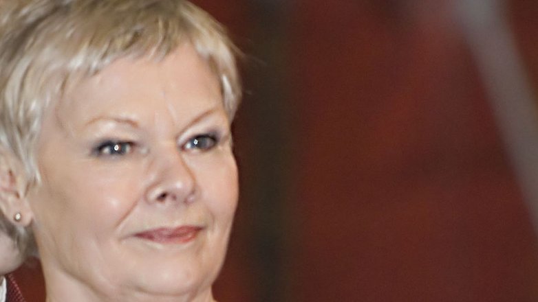 7 obrazů ze života Judi Dench (85): Dámy, která řídila Jamese Bonda