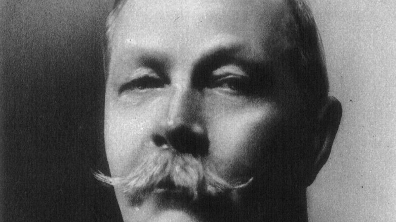 Arthur Conan Doyle (†71): Otec Sherlocka Holmese byl i autorem prvního „Jurského parku“