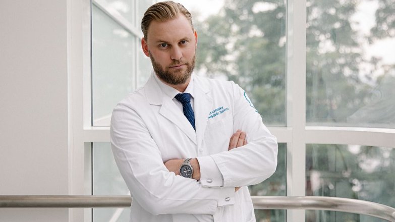 MUDr. Jan Lesenský: „Onkologičtí pacienti v péči specializovaných center mají větší šanci na úspěšnou léčbu.“