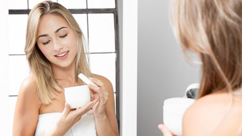 Jak ceramidy prospívají pleti